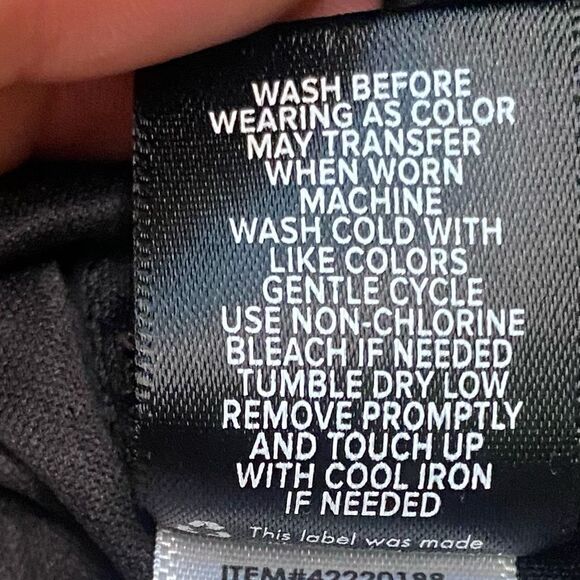 Torrid Black Squared Sweetheart Neckline Challis Smocked Tank - Picture 10 of 10